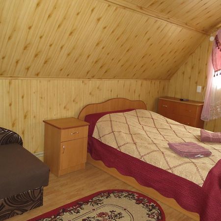 Bilyy Kamin Guest House 塔塔里夫 客房 照片