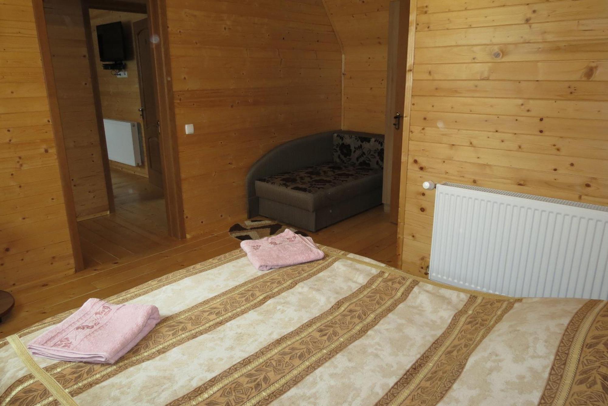 Bilyy Kamin Guest House 塔塔里夫 客房 照片