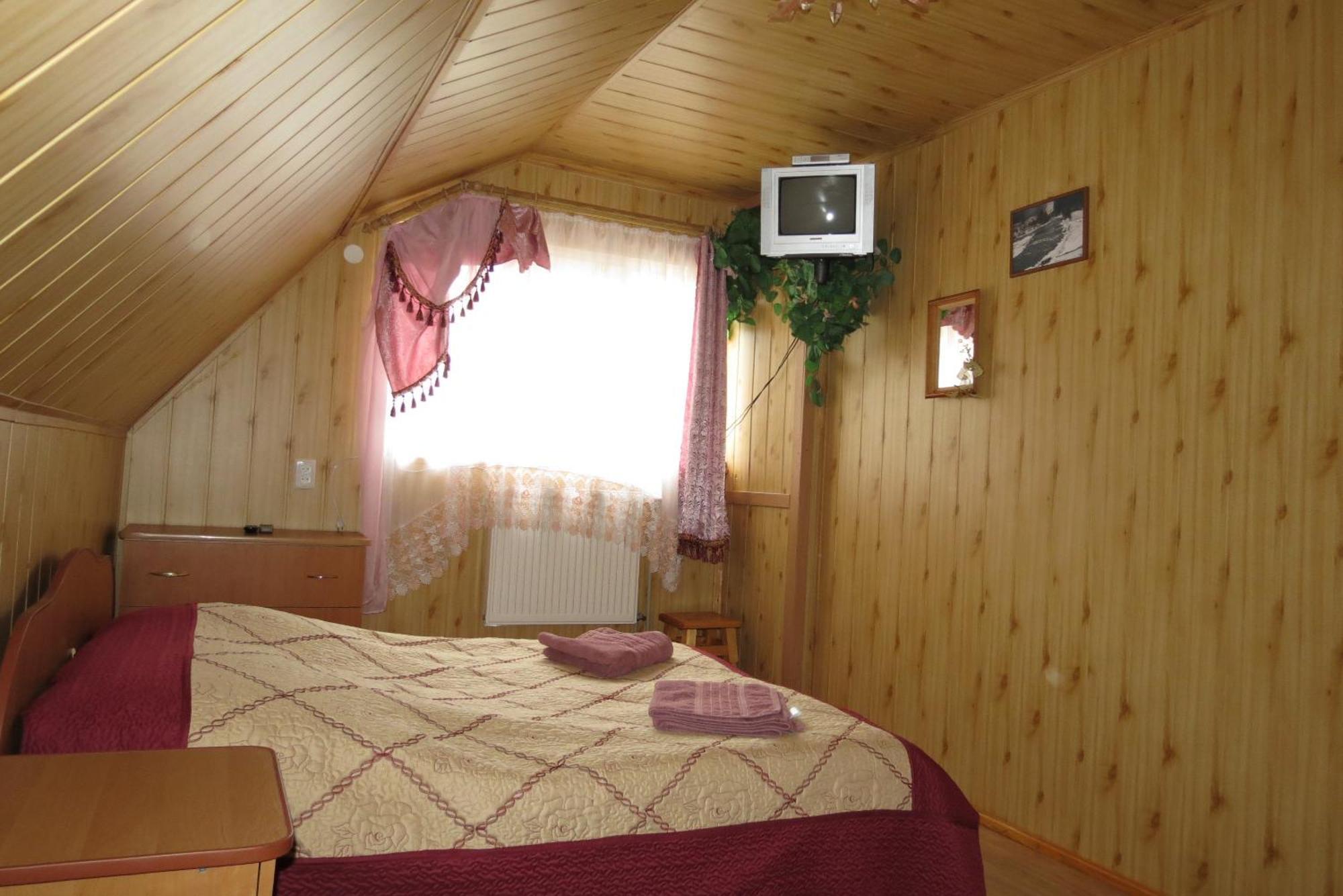 Bilyy Kamin Guest House 塔塔里夫 客房 照片